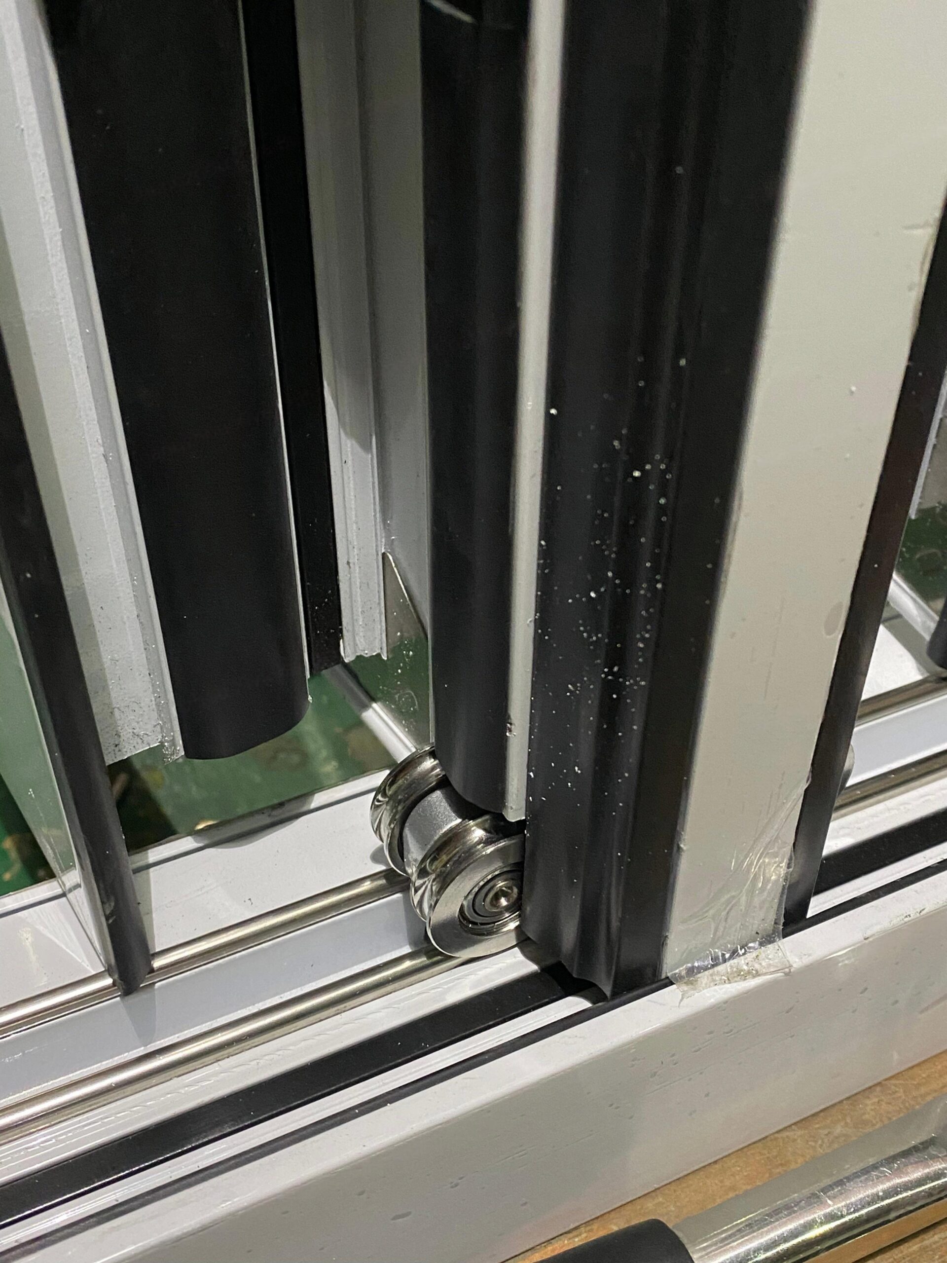 al-window-fold-white-ss-scaled